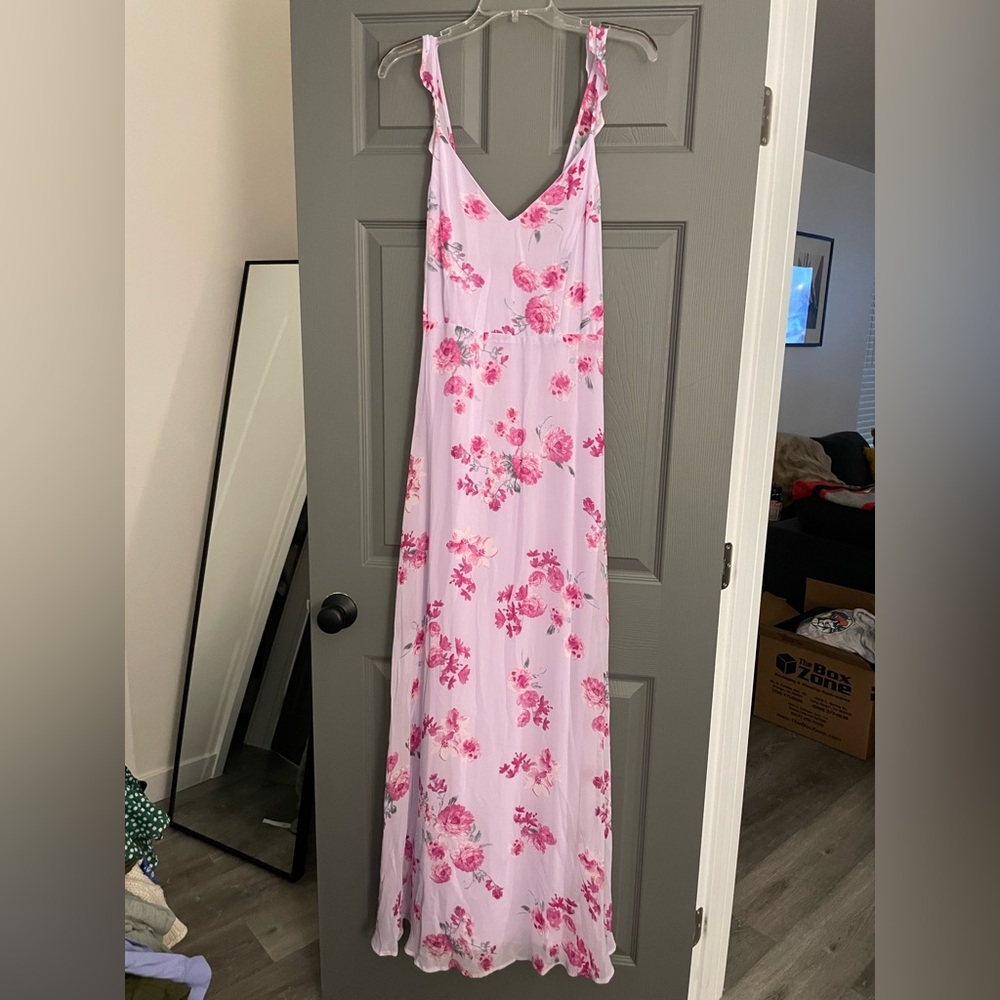 Pleat neck floral dot print crepe belted dress